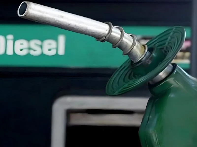 Diesel passa a seguir preço internacional na Bolívia após acordo com FMI