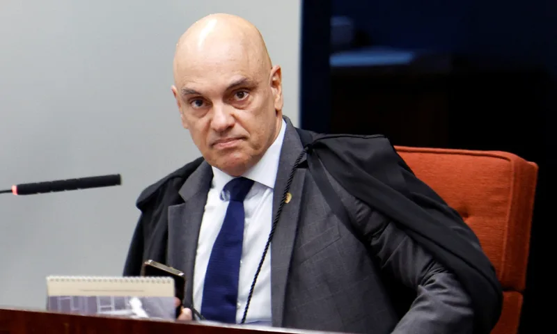 Moraes autoriza visitas de parentes a Jair Bolsonaro