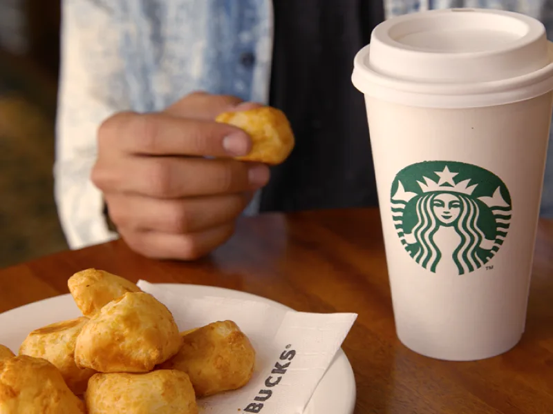 Duas cafeterias da Starbucks em Xinjiang provocam reação nos EUA