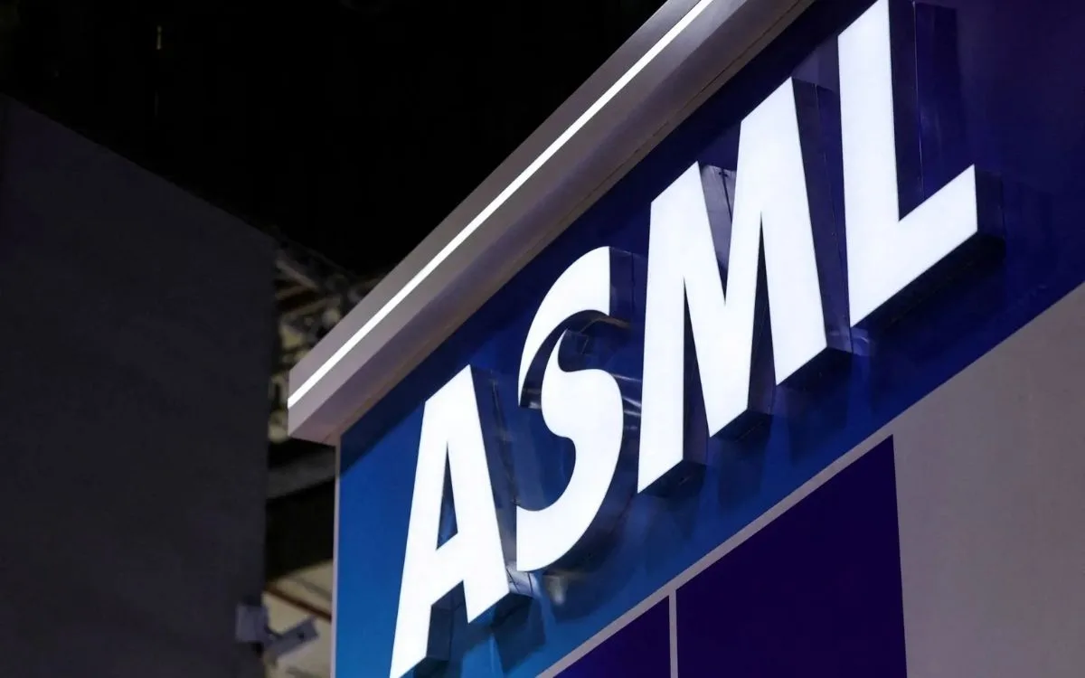 China eleva compras de máquinas da ASML para produção de memória