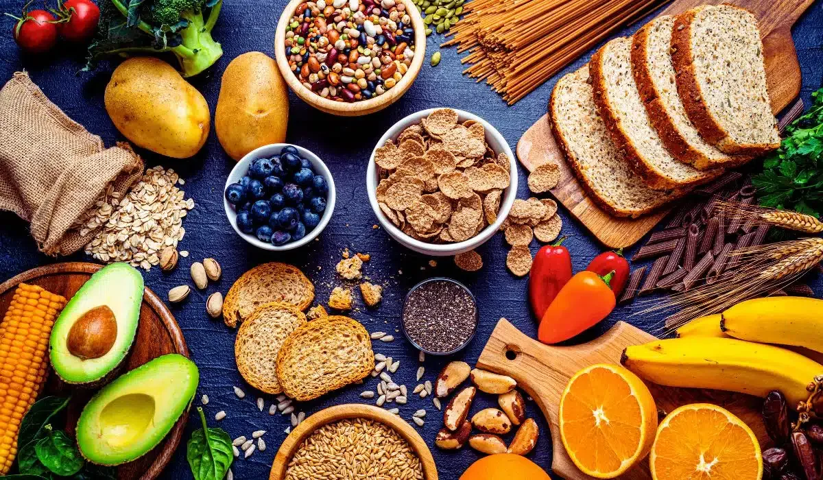 Como aumentar a fibra sem exagero e quais alimentos priorizar