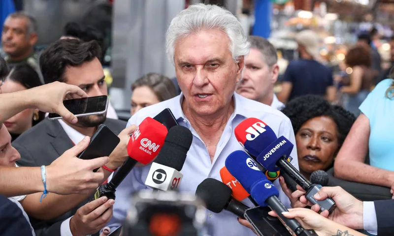 Ronaldo Caiado deixa hospital em São Paulo após tratar pneumonia