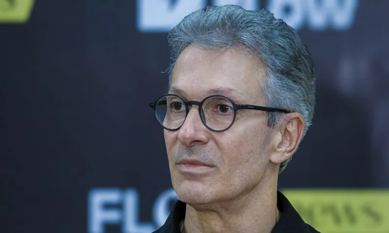Zema mantém candidatura e fala em união da direita contra o PT no 2º turno