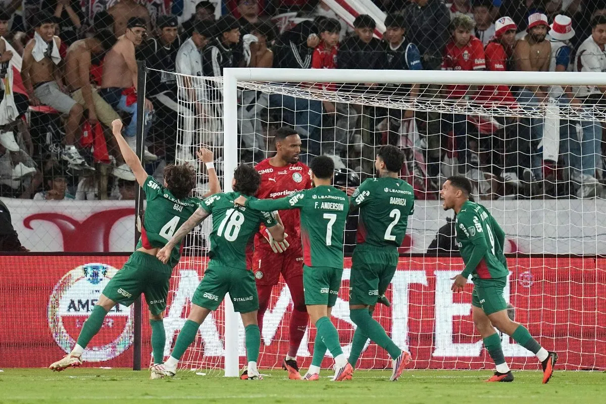 Palmeiras elimina LDU nos pênaltis e enfrenta o Fluminense na semifinal