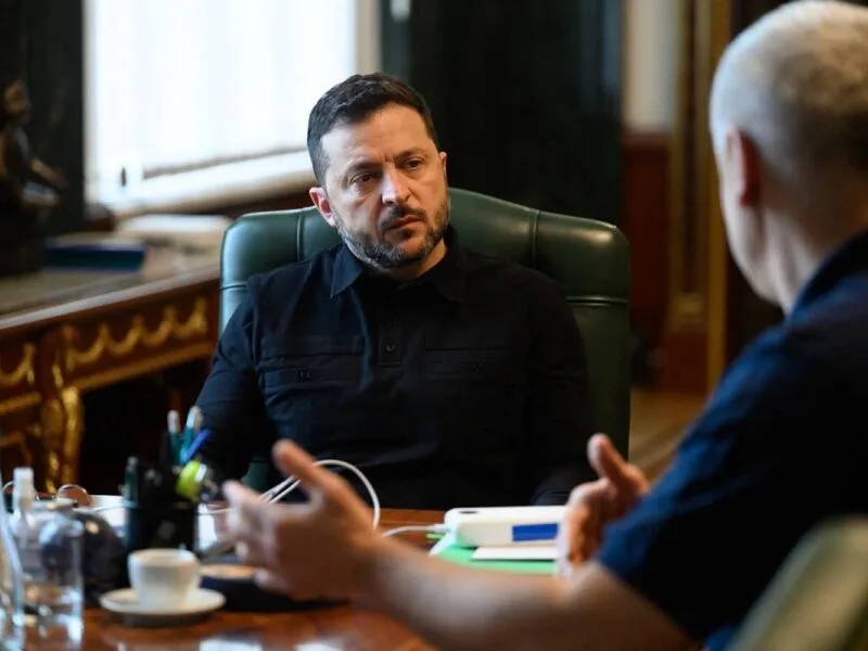 Zelensky condiciona redução de ataques a ação equivalente da Rússia