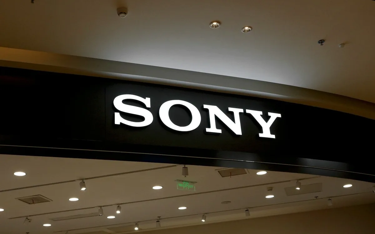 Shawn Layden critica fim dos discos físicos nos consoles PlayStation