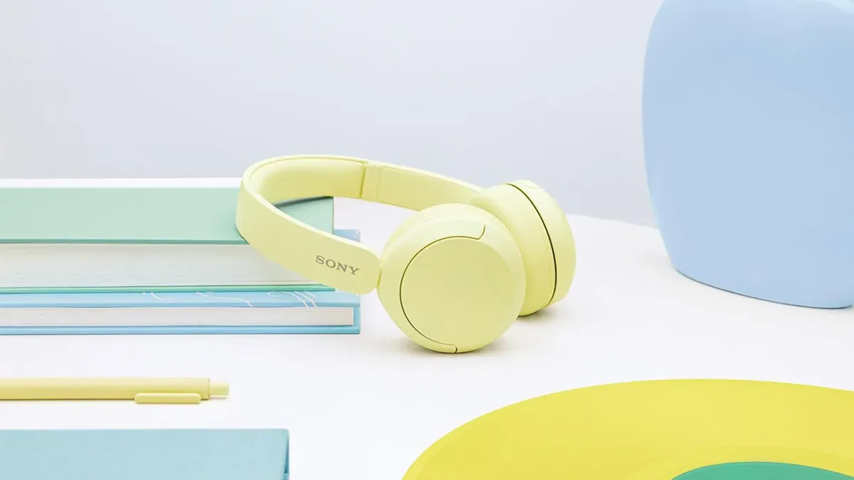 Sony WH-CH520 amarelo chega ao menor preço do ano na Amazon