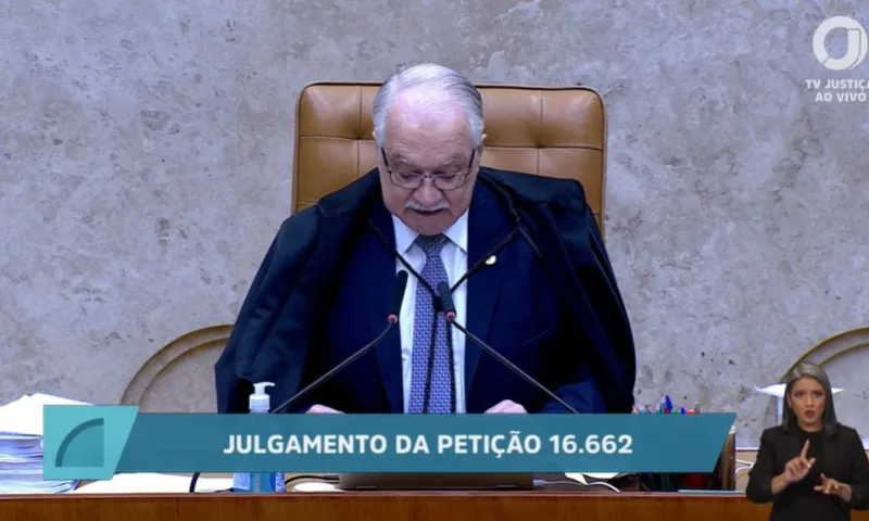 Fachin leva ao plenário análise sobre investigação de Moraes no caso Master