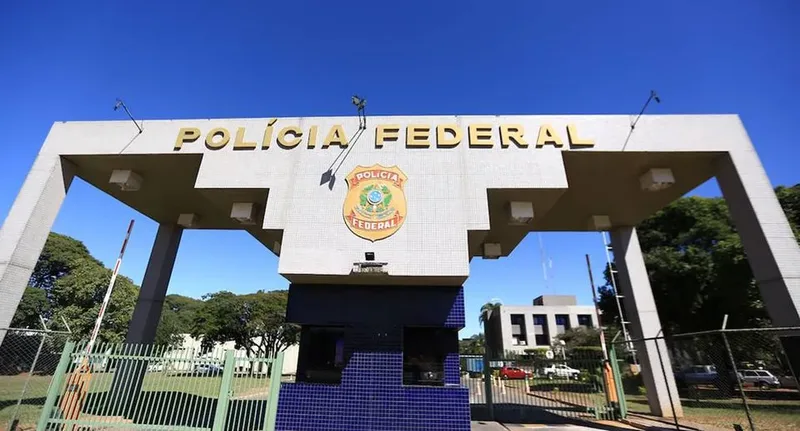 PF afirma ao STF que pode enviar cópia dos dados do celular de Vorcaro