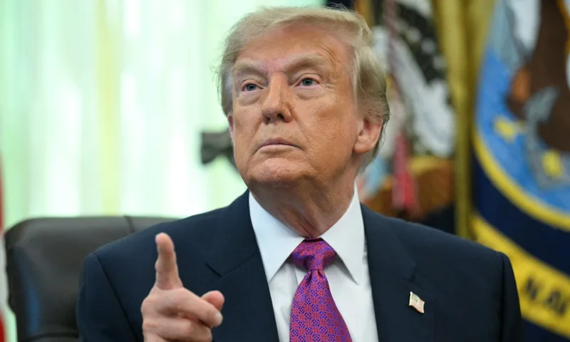 Trump promete dividendo de US$ 5 mil se republicanos vencerem no Congresso