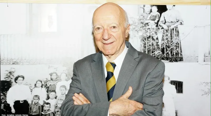 Morre Claudio Carsughi, referência do jornalismo esportivo e automotivo