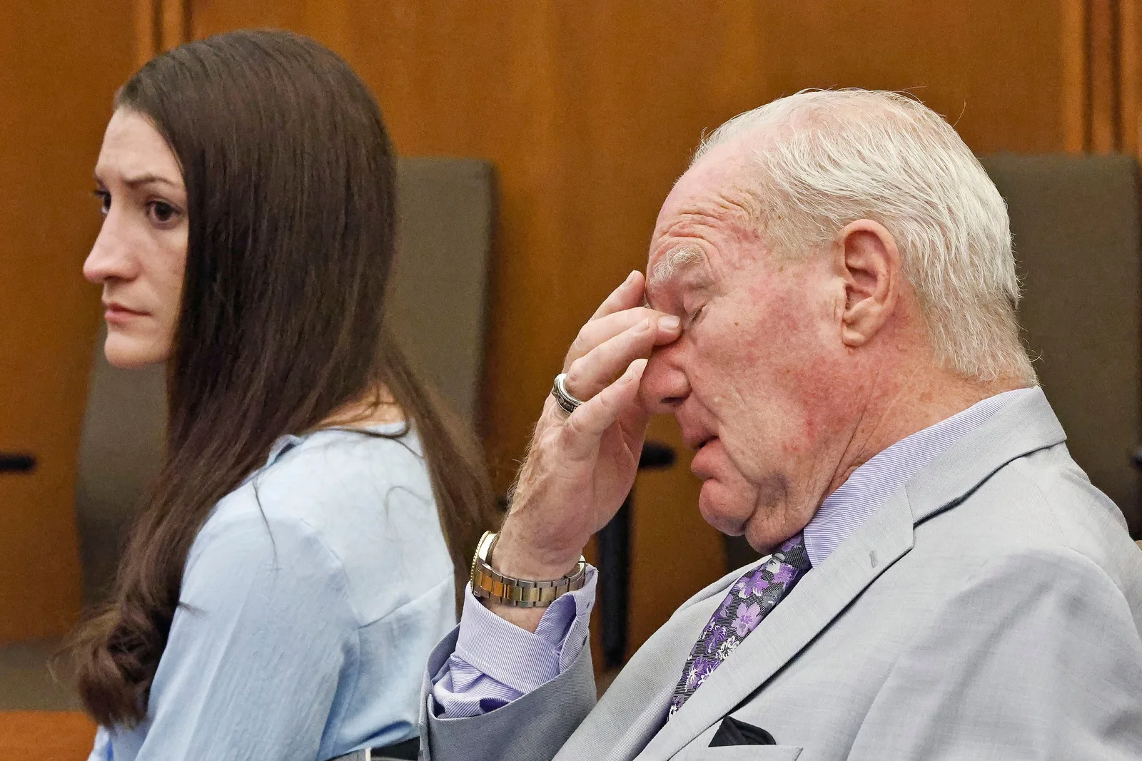 Impasse de sete dias encerra julgamento de Lindsay Clancy sem veredito