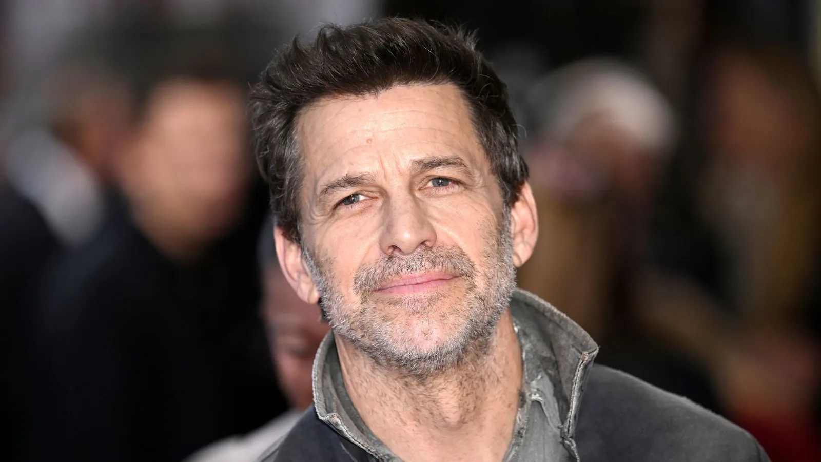 Zack Snyder contesta críticas e diz que 300 é um filme gay