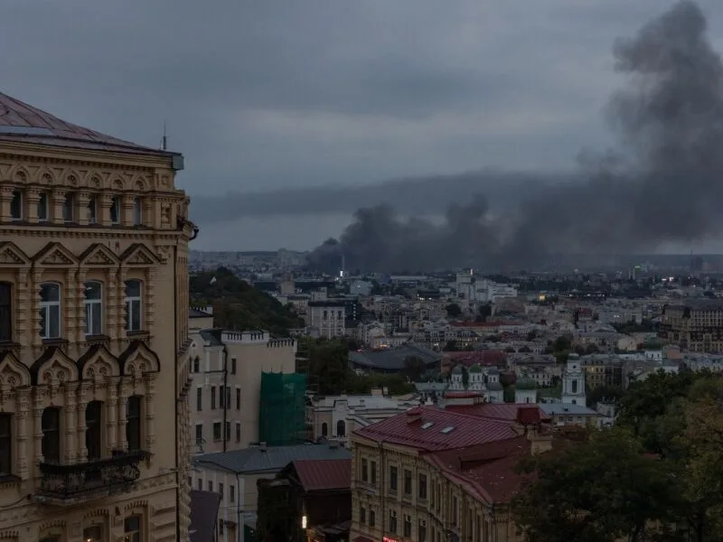 Ataque atinge centro de Pavlograd e deixa cinco mortos, diz governo ucraniano