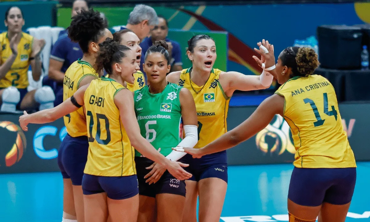 Brasil bate Colômbia em jogo de 36/34 e mantém campanha perfeita