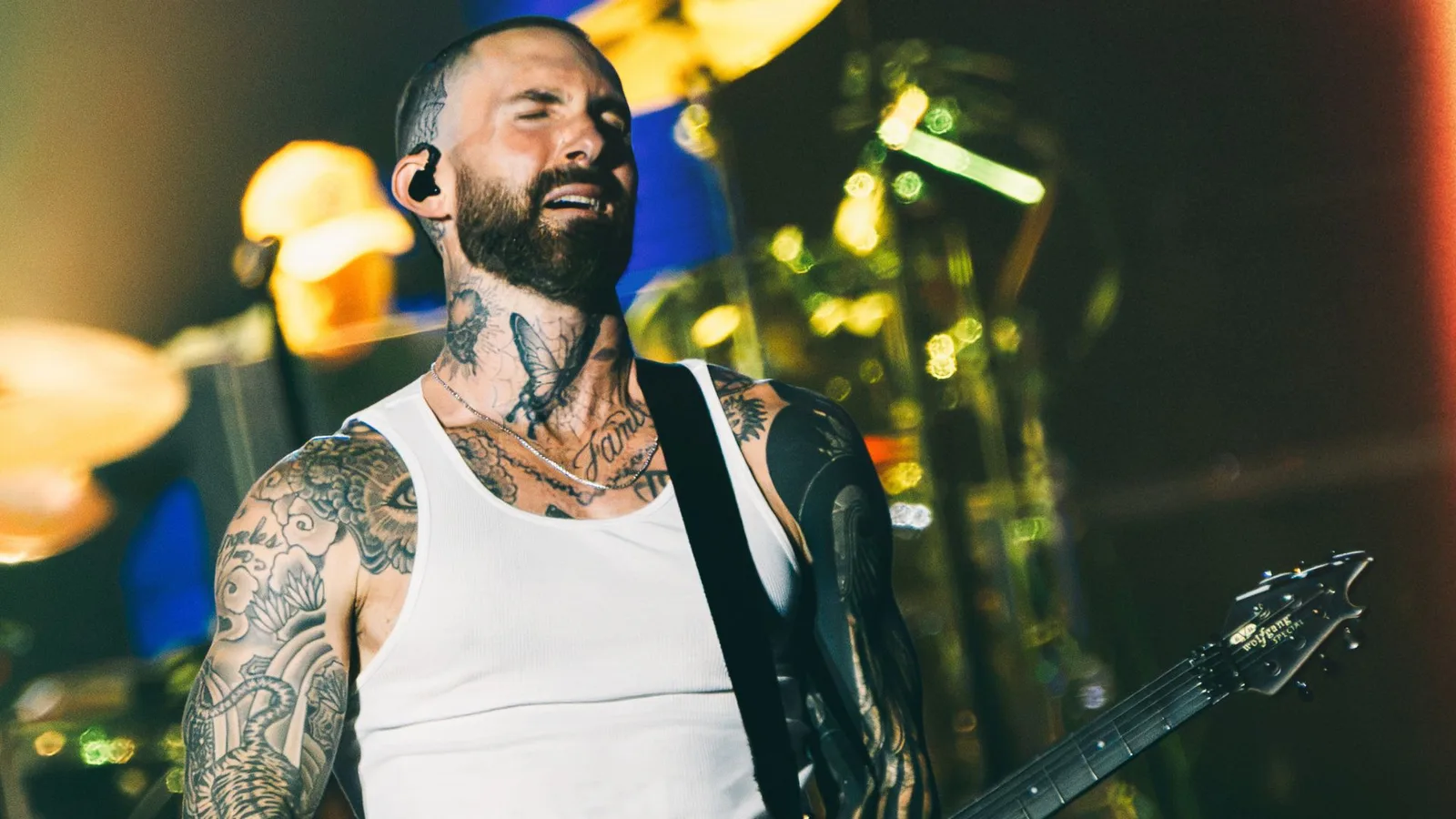 Maroon 5 leva catálogo de sucessos ao Rock in Rio e mantém público no seguro
