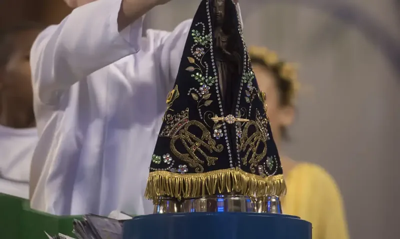 Divergência entre evangélicos e católicos envolve devoção a Nossa Senhora