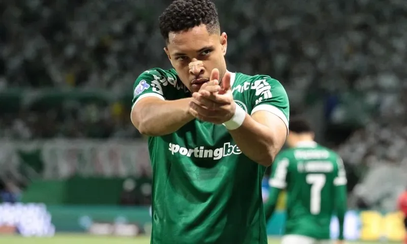 Palmeiras bate São Paulo por 2 a 0 e reassume liderança provisória