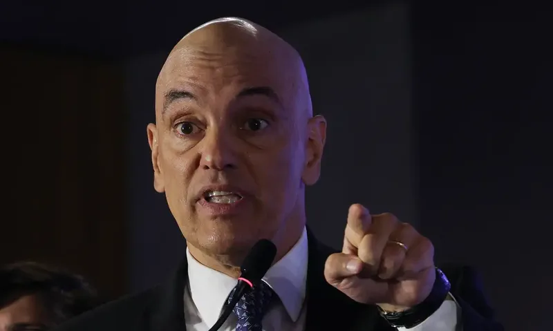 Moraes diz que Mendonça não liberou todo o sigilo do caso Master
