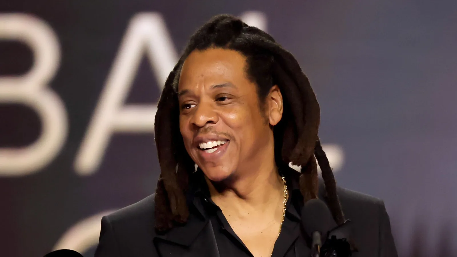Mulher retira acusações contra Jay-Z e diz que nunca o conheceu