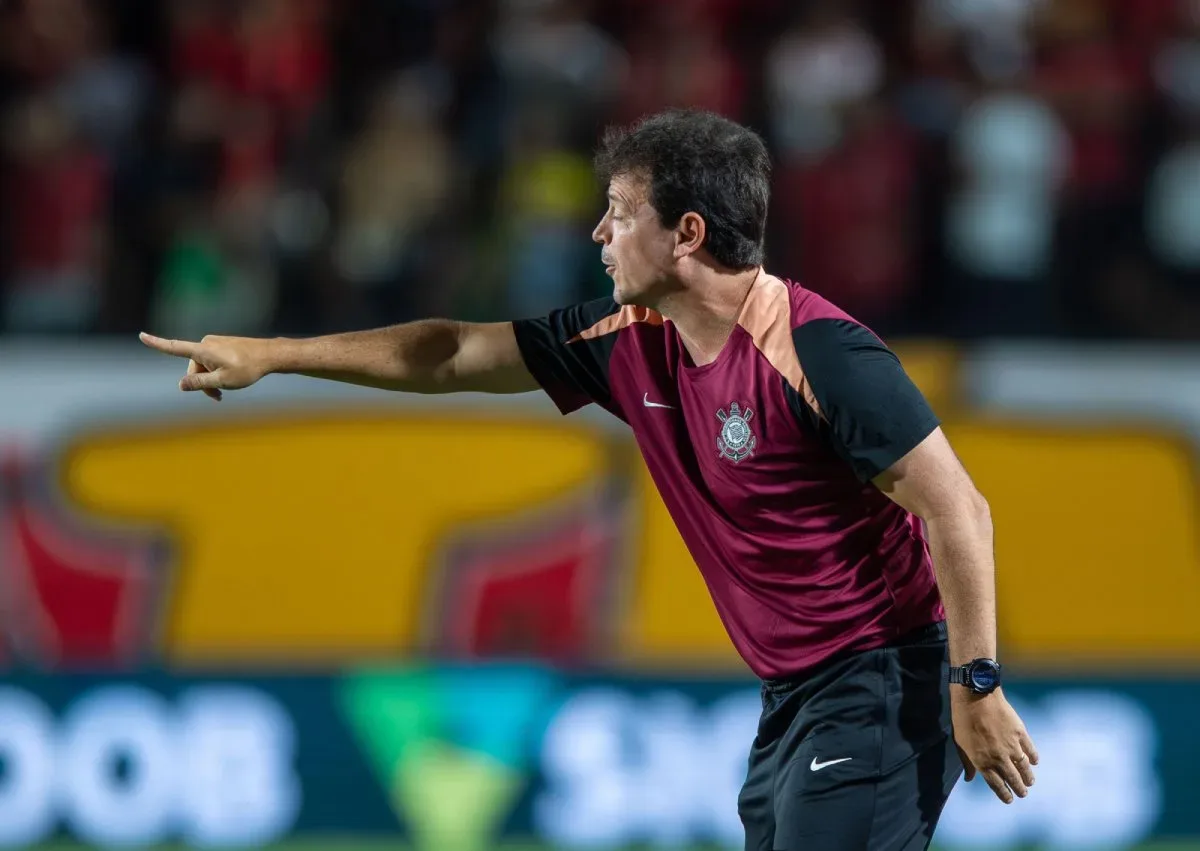 Desgaste e desfalques mudam planos do Corinthians diante do Flamengo