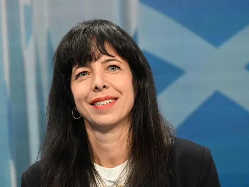 Voto sobre moradia coloca Elif Eralp no centro da disputa em Berlim
