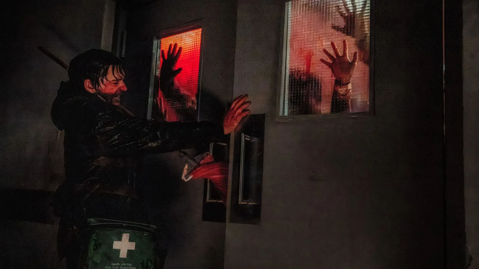 Novo Resident Evil aposta no medo e na vulnerabilidade dos games