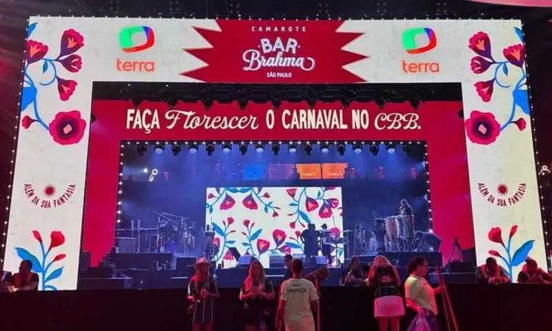 Anitta assume posto de rainha de bateria da Grande Rio em 2027