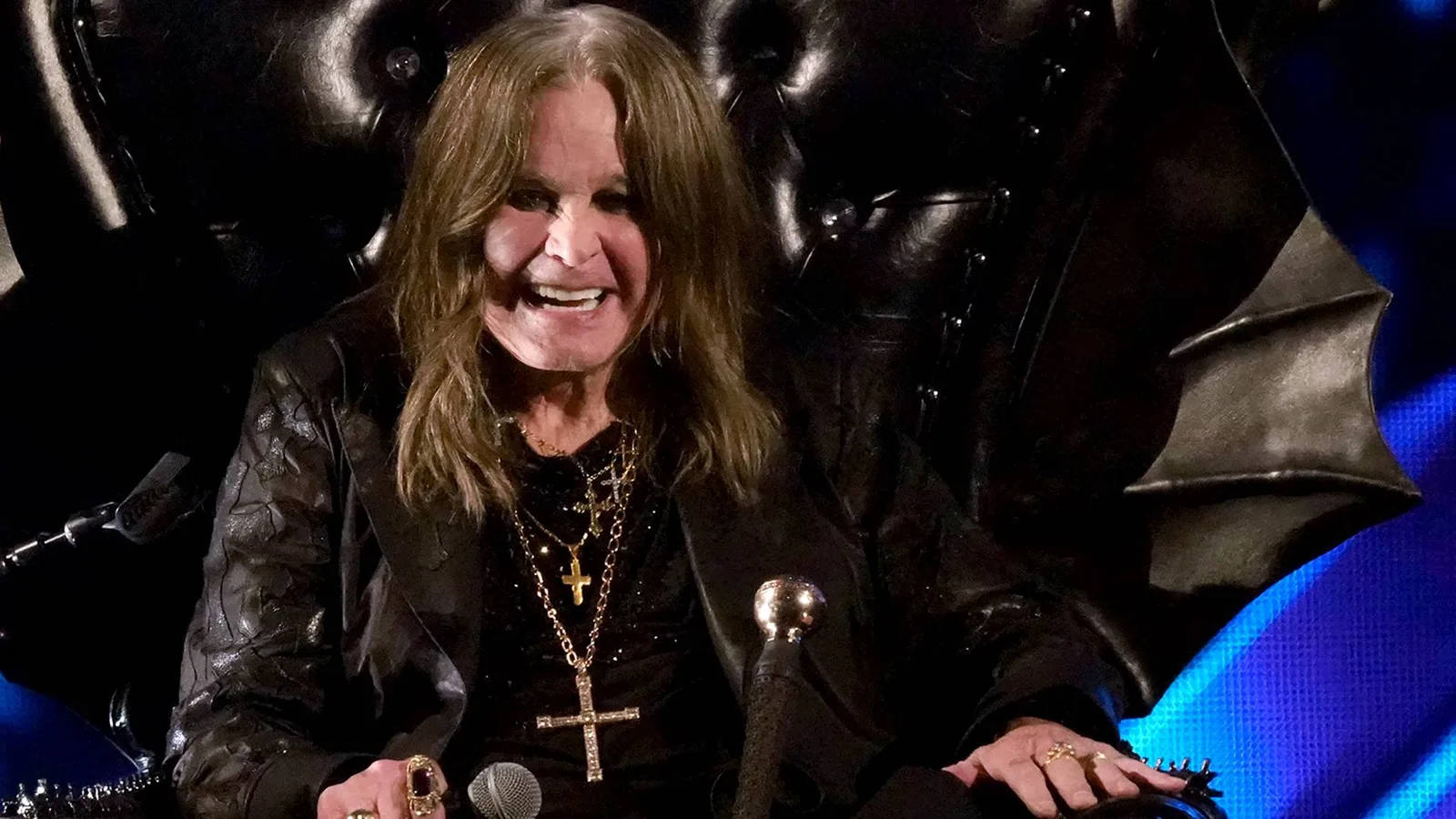 Trailer mostra despedida de Ozzy Osbourne com fãs de Birmingham