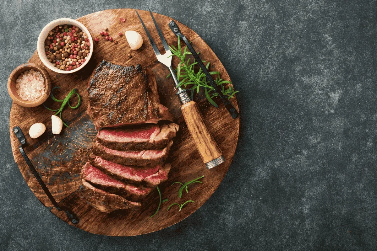 Chef dá dicas para escolher carnes e preparar churrasco na brasa