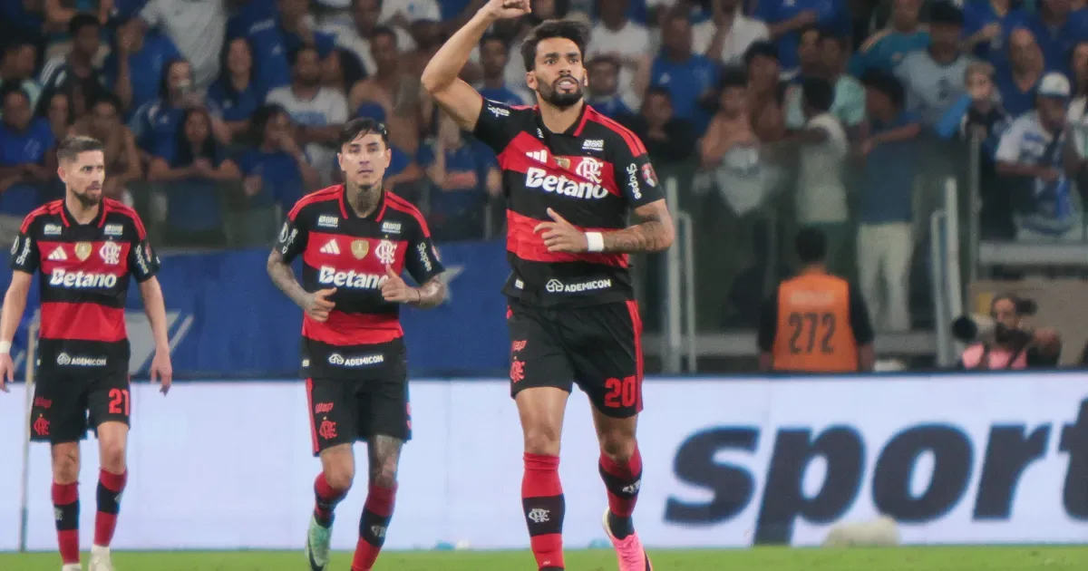 Flamengo investe R$ 1,340 bilhão em elenco e supera Palmeiras
