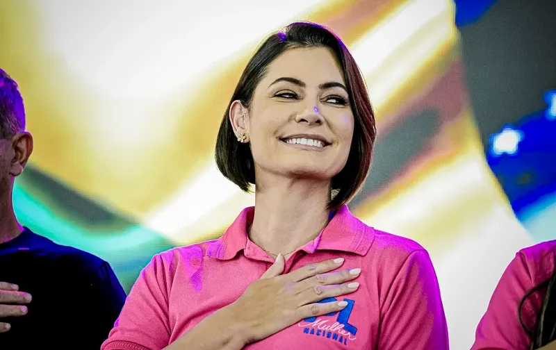 Michelle Bolsonaro responde a Janja e diz ter orgulho de ser “Bolsonara da Ceilândia”