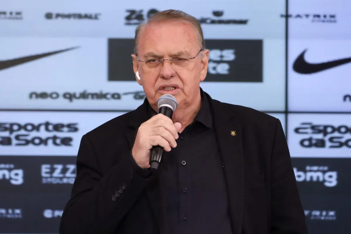 Corinthians reconhece dívida de R$ 10,2 milhões com Carlos Leite